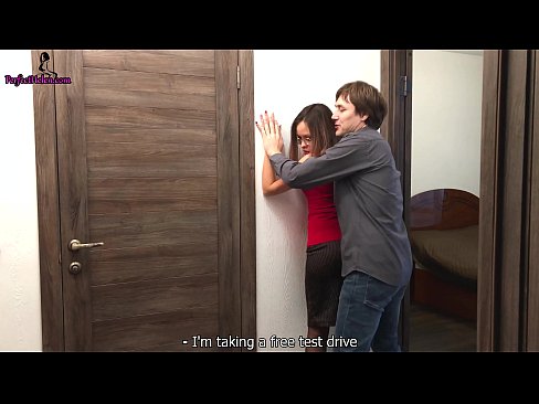 ❤️ Seksi nepremičninska posrednica čutno drka svojo pičko in se fuka med prodajo svojega stanovanja - Krempai Fuck video pri nas sl.watchhentai.ru ❤